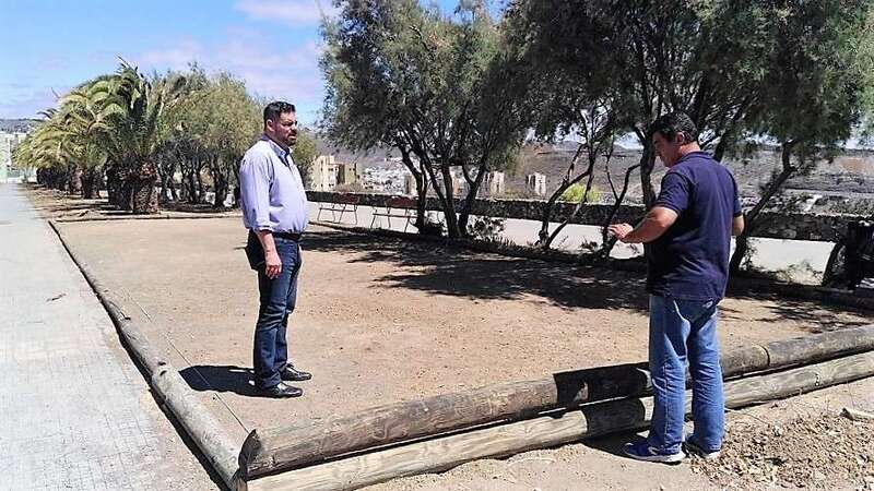 Imagen de una de las canchas de la calle Fernando Sagaseta (Foto TA)